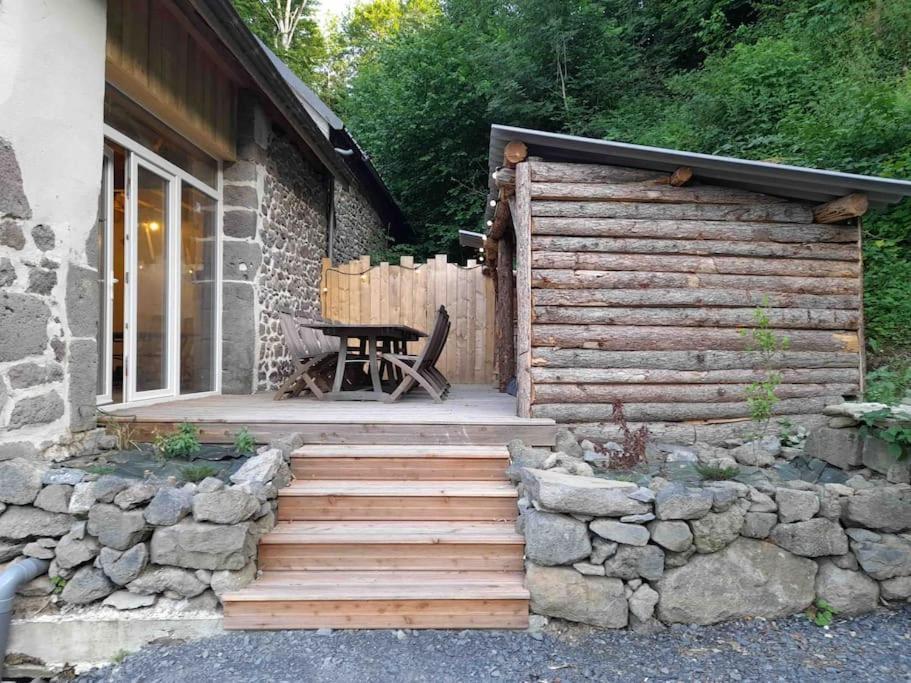 La Grange De La Gratade Vila Rochefort-Montagne Exterior foto
